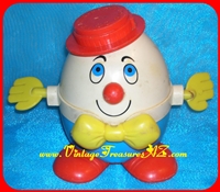 Fisher Price Humpty Dumpty Pull Toy 736 Vintage ca 1960s 1970s PRIORITY MAIL SHIPPING INCLUDED DOMESTIC ORDERS ONLY